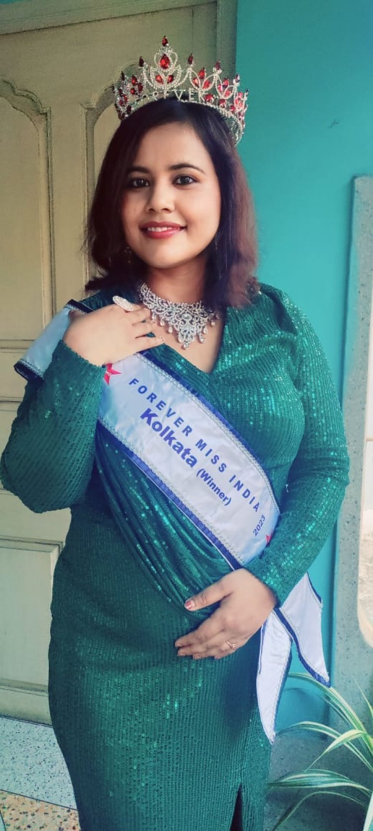 Dr. Megha Mazumder Crowned Miss Kolkata 2023, Advances to Grand Finale of Forever Miss India